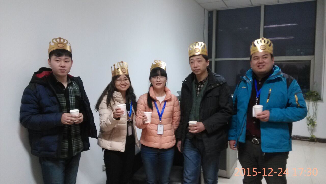 河北慧日举办第四季员工生日会