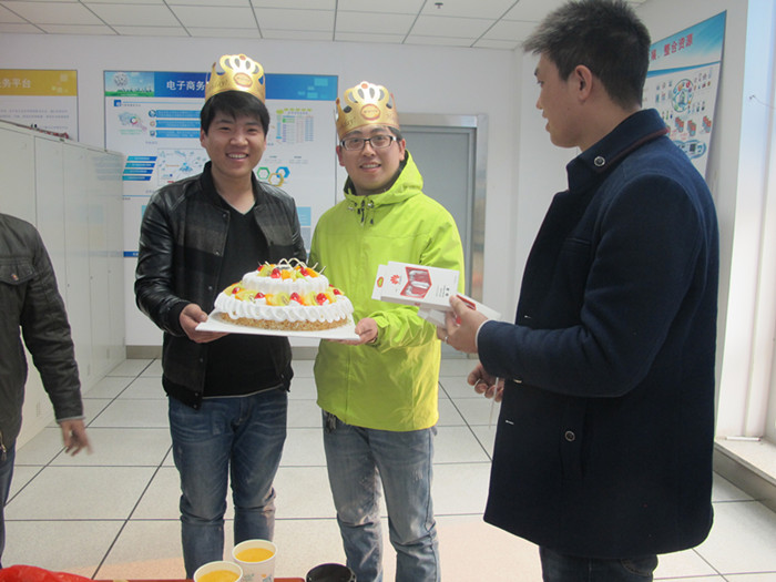 公司举办2016年Q1季度生日会